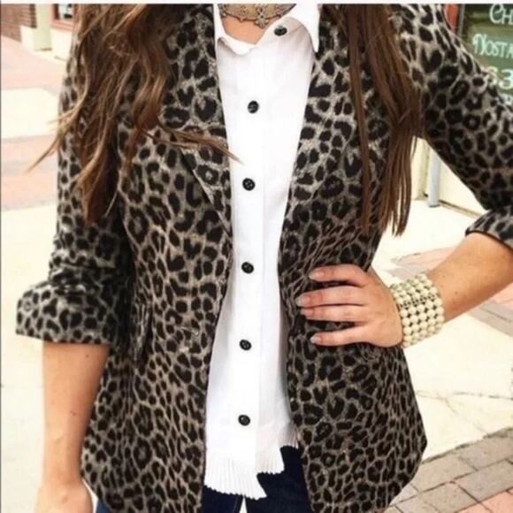 Cabi Jungle Leopard Print Soft Stretch Rayon Blazer Size 8 Style 3373 - Picture 1 of 9